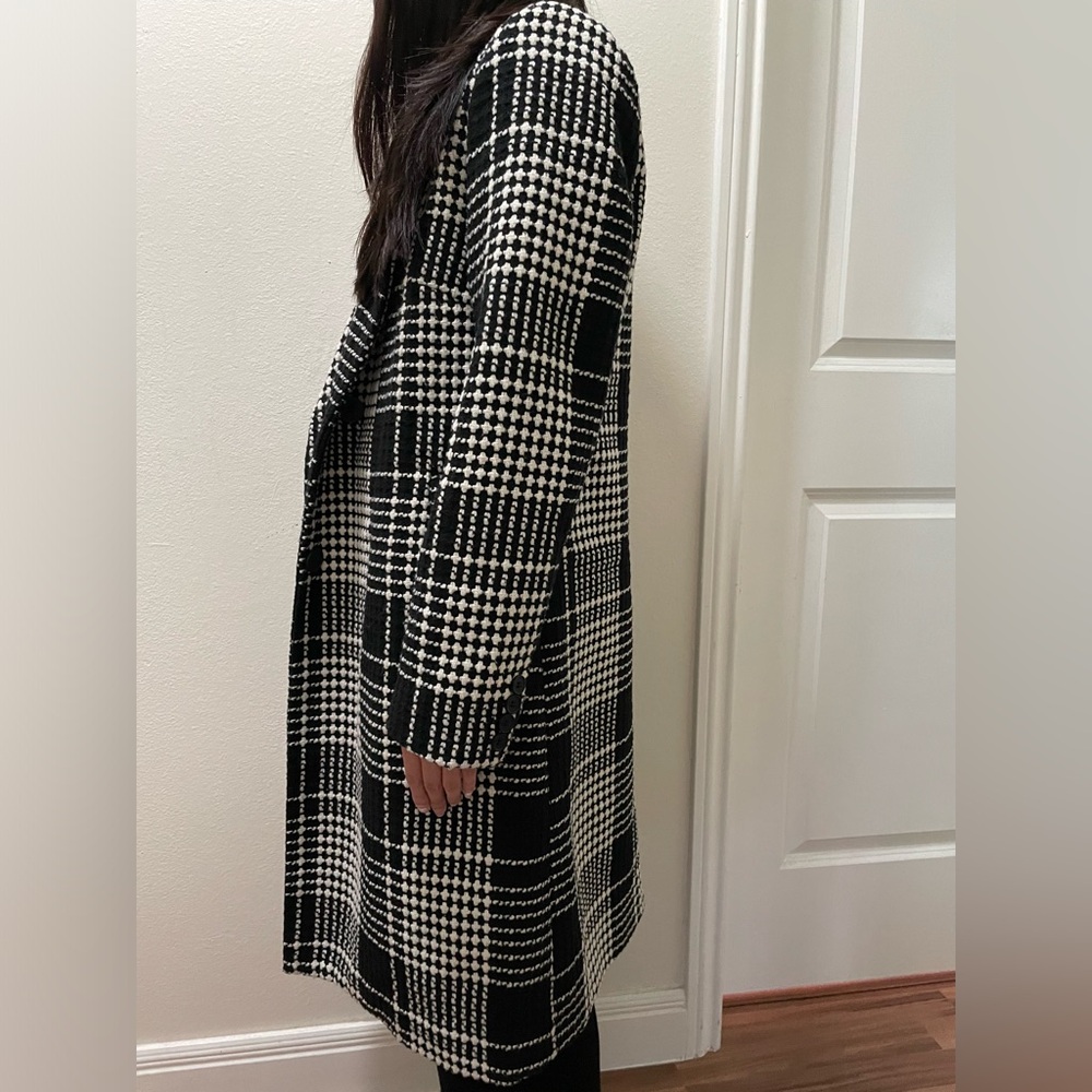 Laura Scott Coat - Picture 3 of 3